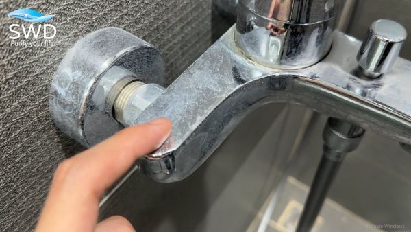 Rỉ sét đường ống ngầm chung cư cũ: Giải pháp xử lý triệt để bằng máy lọc tổng đầu nguồn