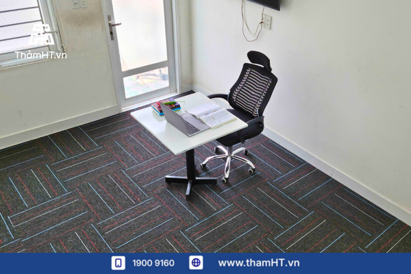thảm màu trung tính giúp giấu vết bẩn tốt