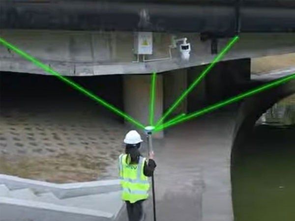máy rtk 2 tần số