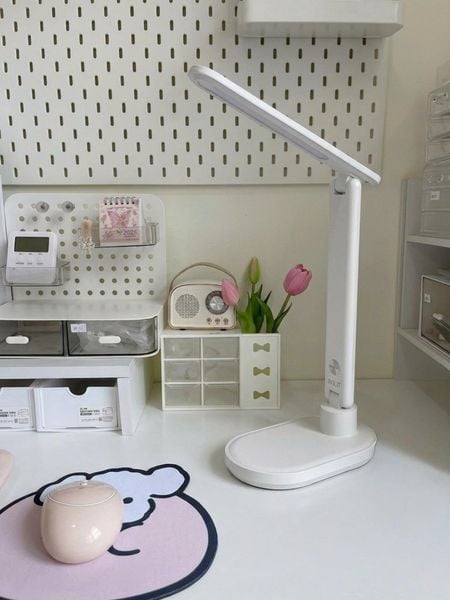Đèn bàn WILIT U20E 2026 4 màu Trắng Xanh Hồng Đen