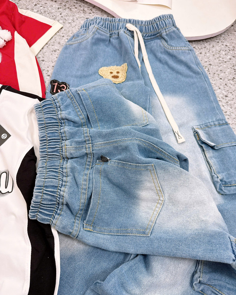 Bộ jean dài bé gái Demarzu