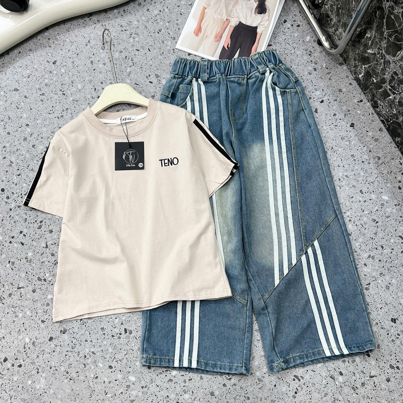 Bộ jean dài bé gái phối sọc