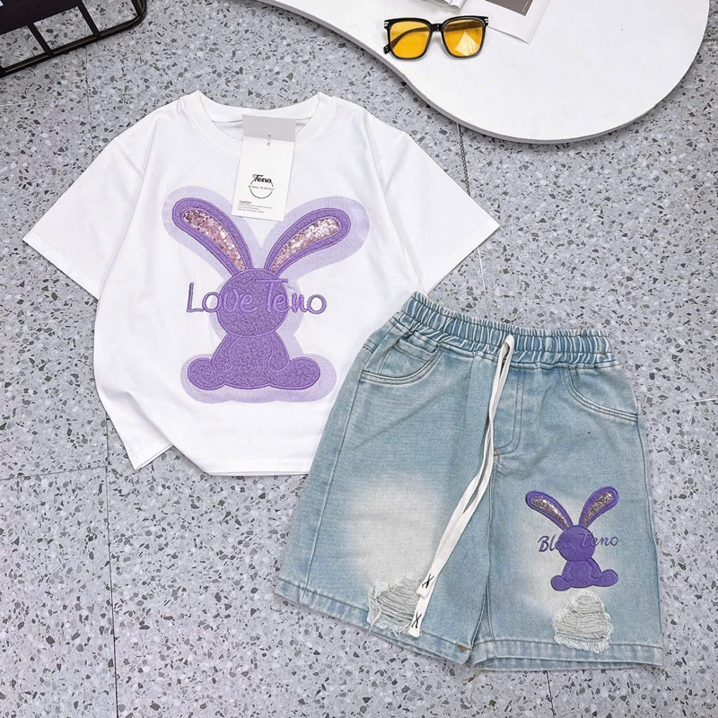 Bộ jean ngố bé gái thỏ kim cương