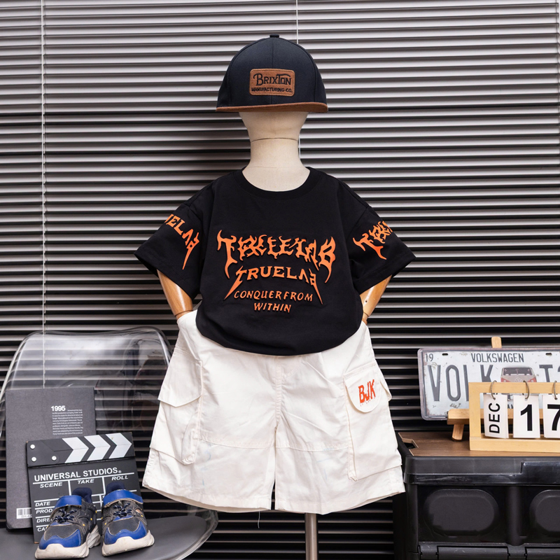 Bộ kaki bé trai True