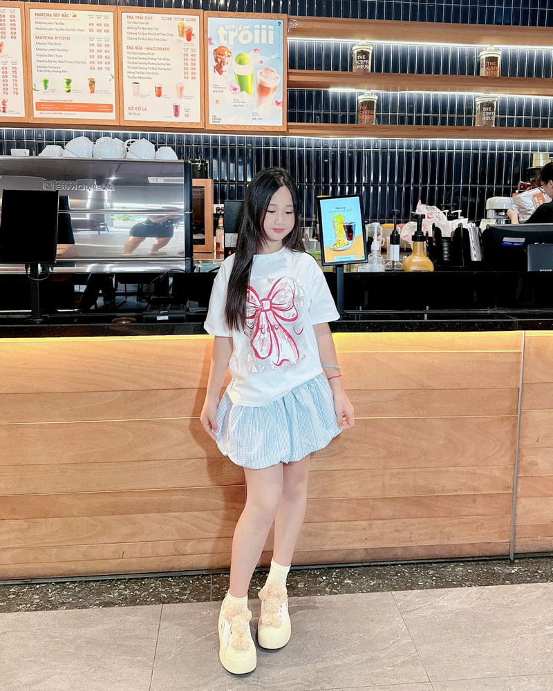 Bộ váy bé gái bí hình nơ