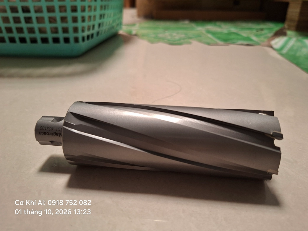 Mũi khoan từ phi 42 khoan sâu 100mm