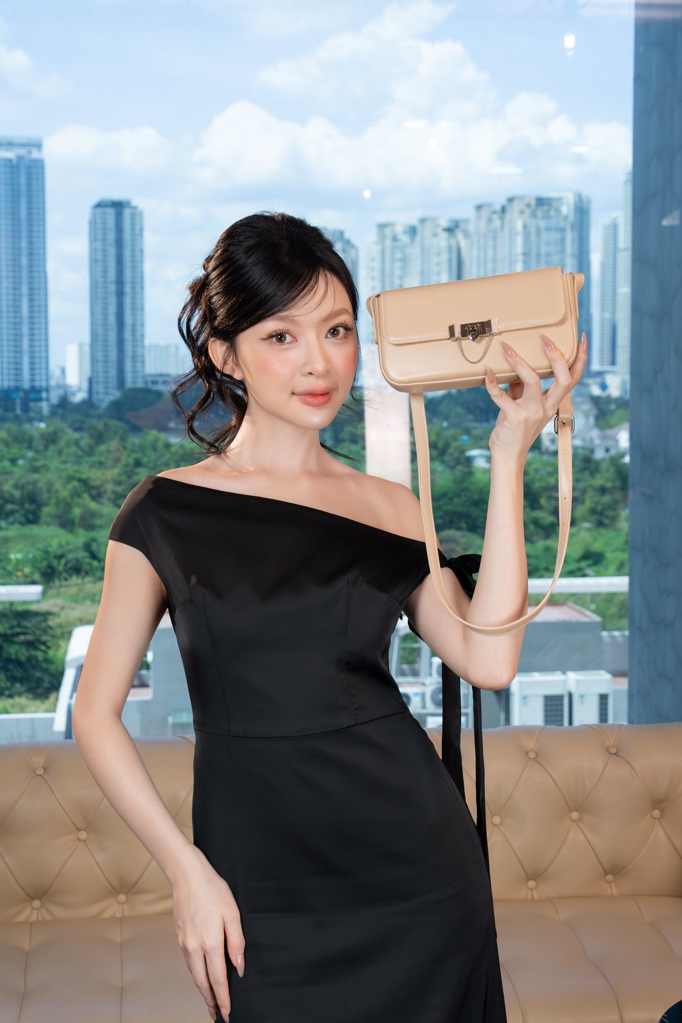 Túi Yuumy (Thời trang nữ dáng hộp hiện đại size 22 - Túi đeo chéo da Smooth YN298)