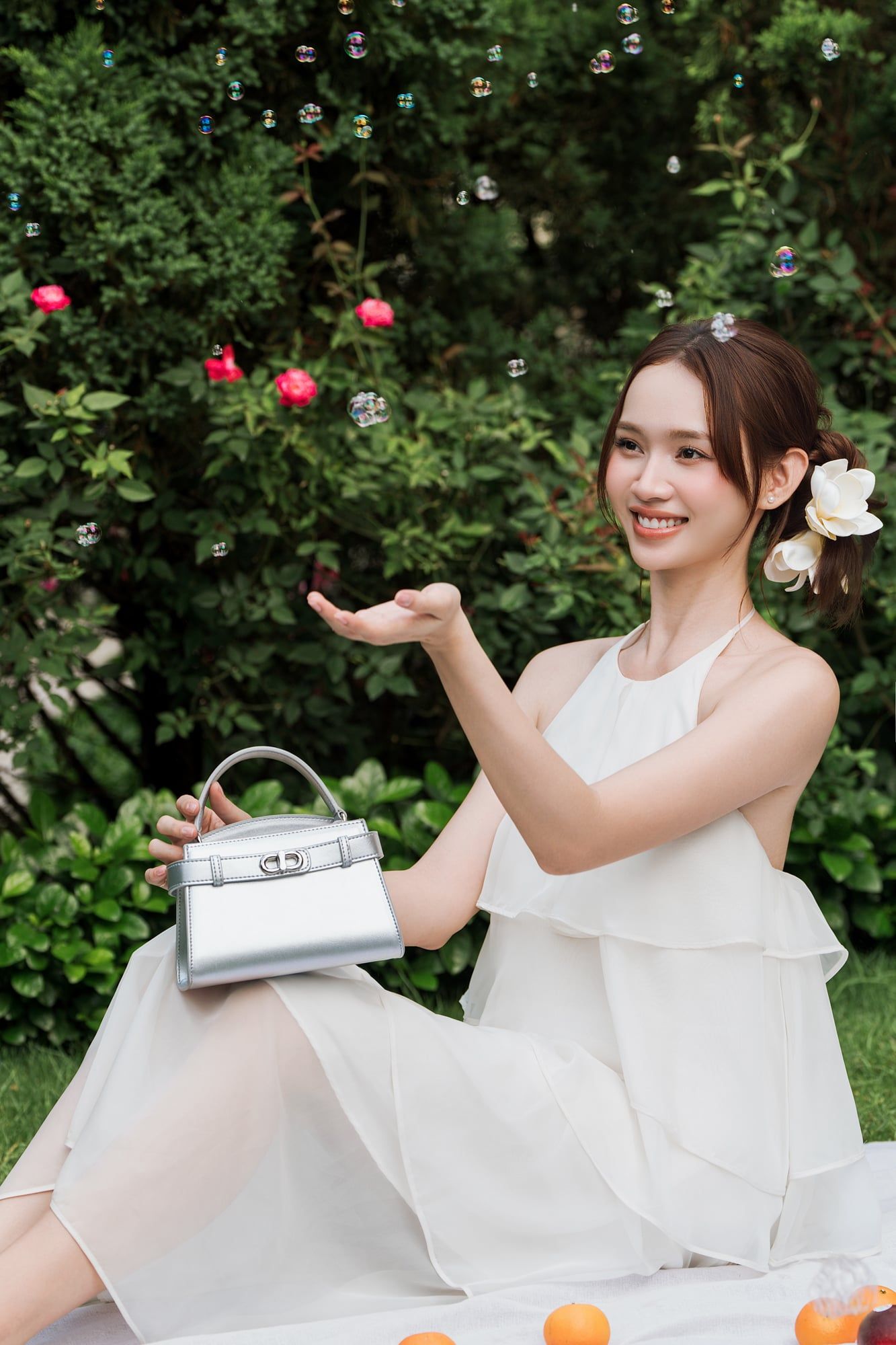Túi Yuumy (Thời trang nữ size 19 phối khóa xoay - Túi đeo chéo da Glossy YN232BC) màu bạc