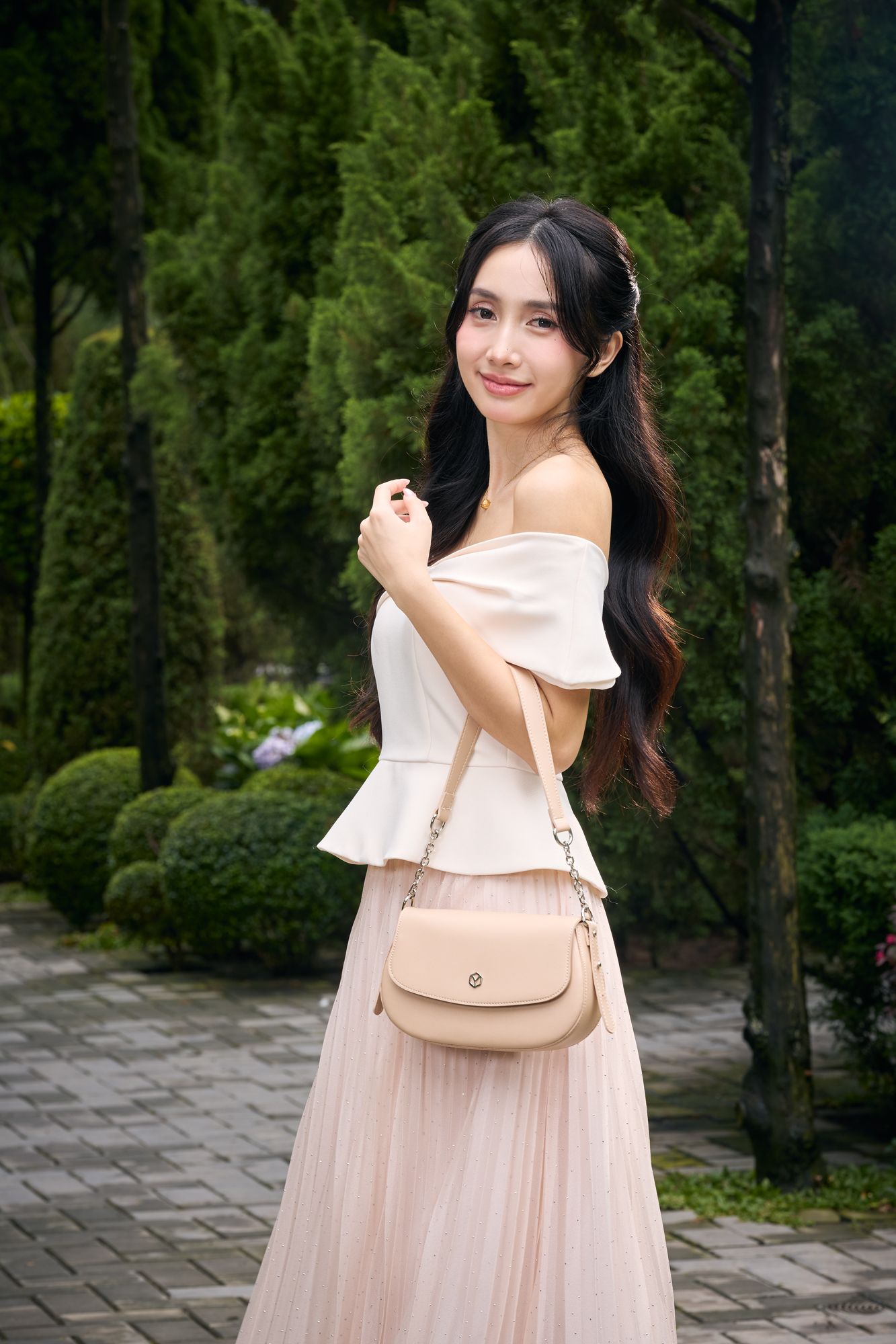 Túi Yuumy (Thời trang nữ nắp gập dáng cong size 24 - Túi đeo vai da Seasand YN340)