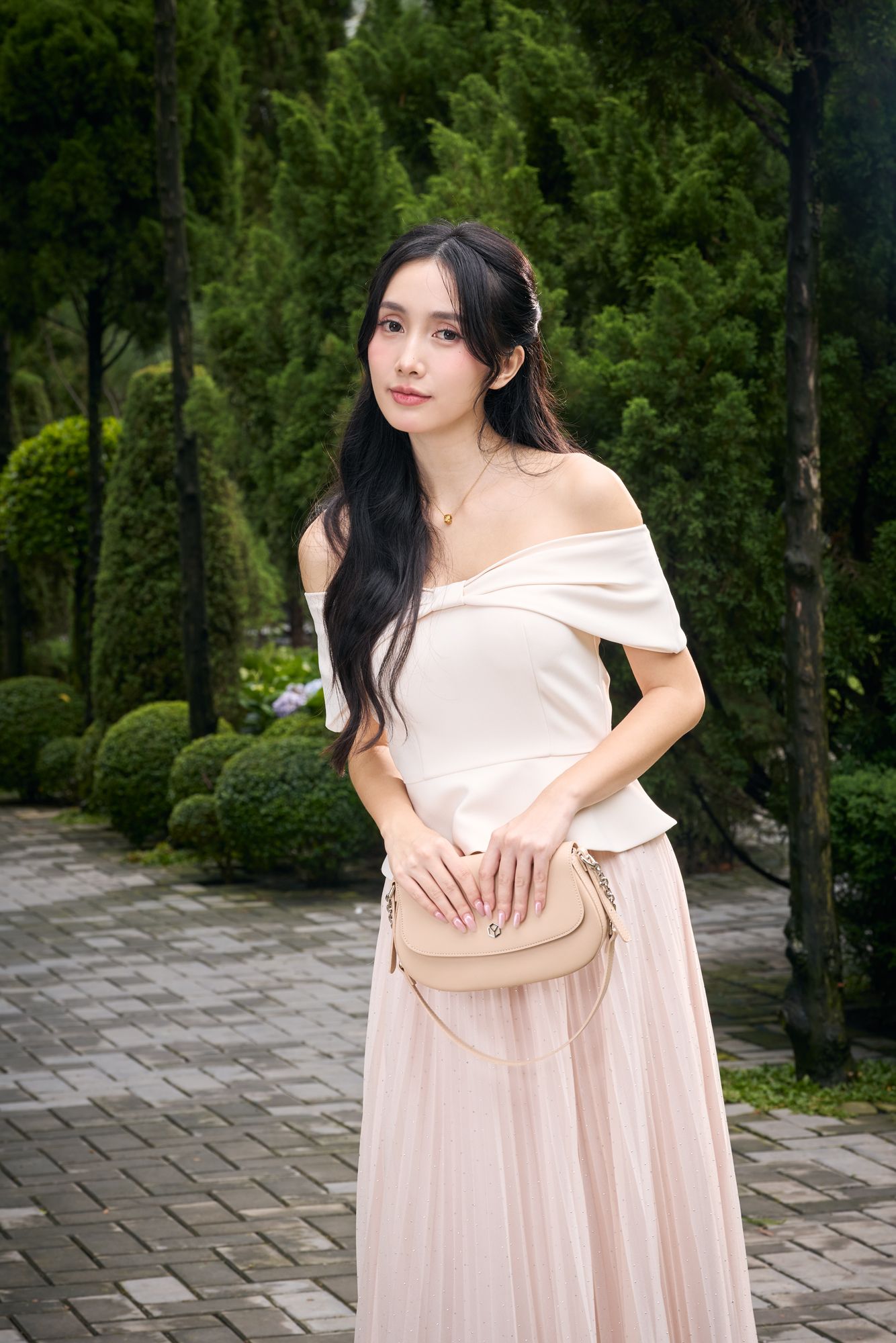 Túi Yuumy (Thời trang nữ nắp gập dáng cong size 24 - Túi đeo vai da Seasand YN340)