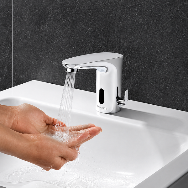 Thiết bị vệ sinh cảm ứng thông minh không chạm. Giải pháp cho khách sạn, văn phòng, bệnh viện và trường quốc tế.