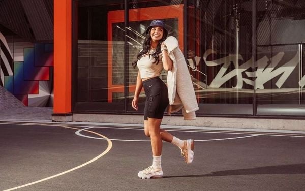 Mẹo thử quần áo Nike nữ để kiểm tra độ vừa vặn