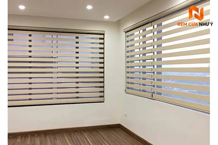 Bề mặt vải dệt mang lại ánh sáng êm dịu.