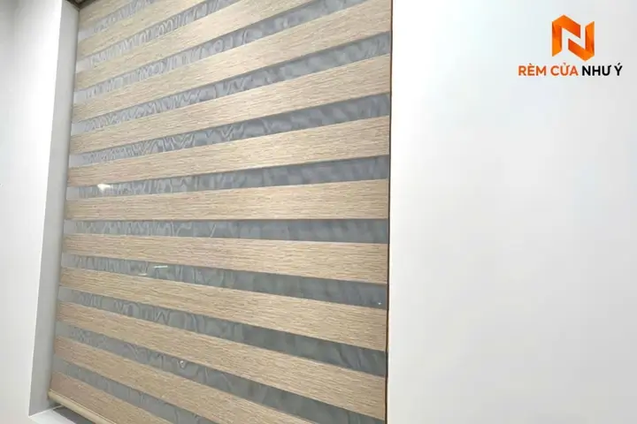 Bảng so sánh rèm cầu vồng BS 288 và rèm thông thường