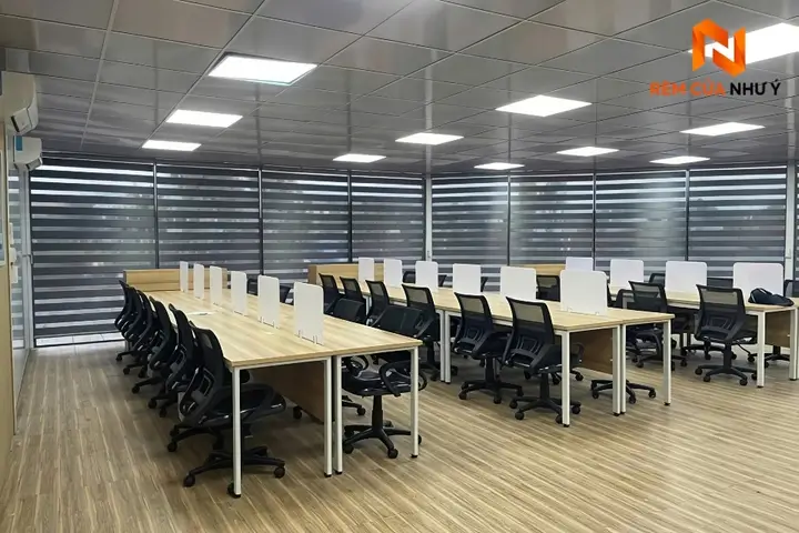 Mẫu rèm cầu vồng SY 403 cản sáng thoáng mát cho phòng ngủ.