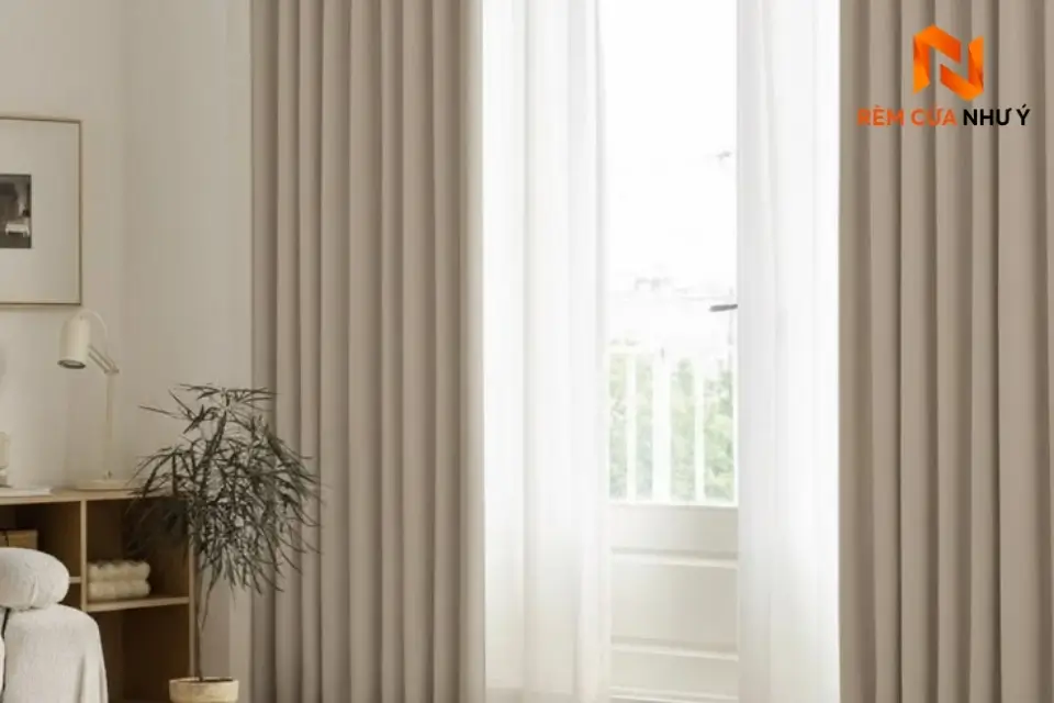 Đội ngũ chuyên gia từ Như Ý Home trực tiếp tư vấn, đo đạc chuyên nghiệp tận nơi.