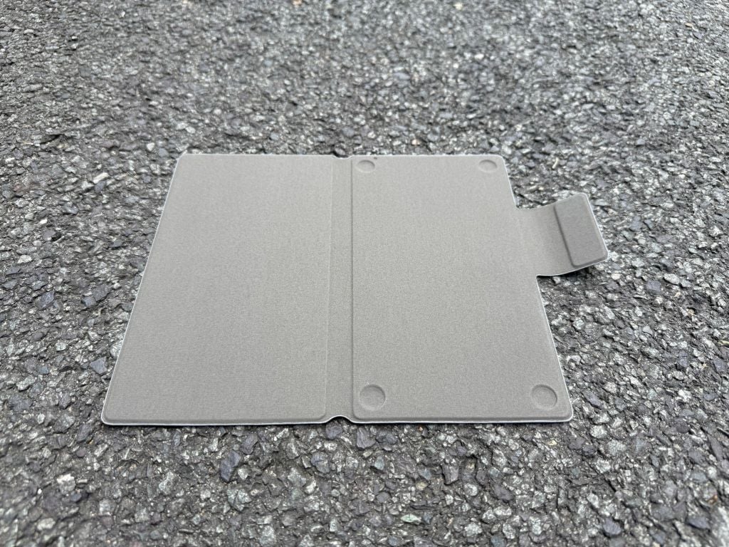 Mặt trong bao da Remarkable Move