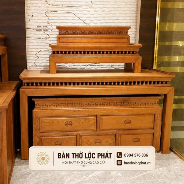 Bàn thờ gỗ gõ đỏ bàn giao tại Nguyễn Thị Thập Quận 7