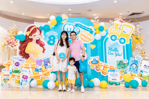 Mẹ bầu check-in Photobooth tại Hội thảo Mẹ Bầu Hạnh Phúc