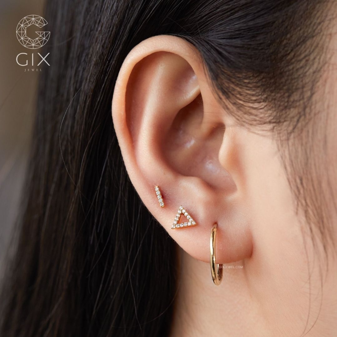 Cách phối bông tai khoen tròn với hai bông tai stud