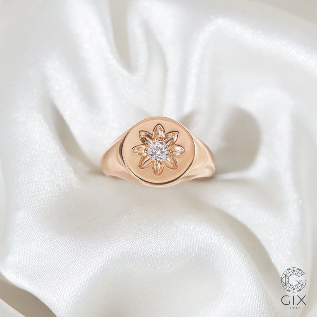 Nhẫn đá moissanite khắc hình hoa GNN25050084