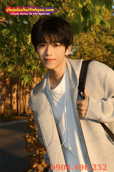 Chàng trai trẻ trung