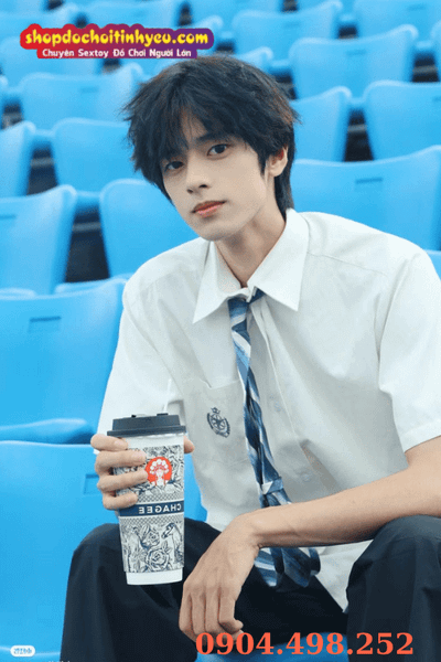 Cậu thư sinh mặt Hàn quốc