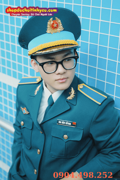 Ảnh chiến sĩ lực lưỡng