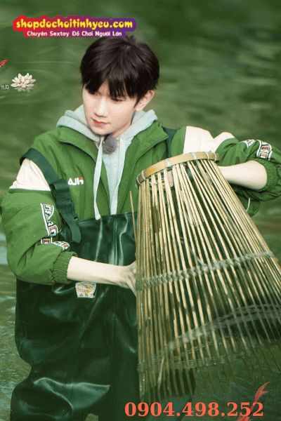 Hình trai đẹp làm nông