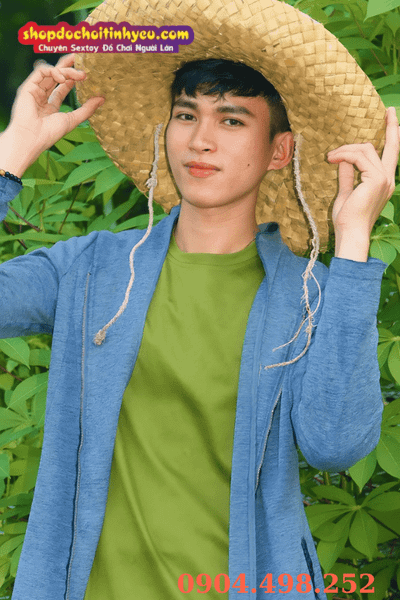 Thanh niên việt nam giản dị