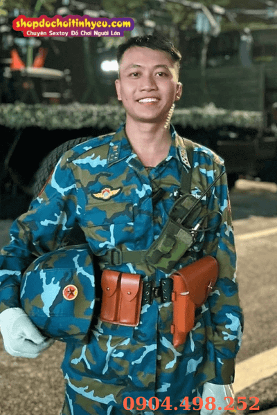 Trai đẹp trong quân đội