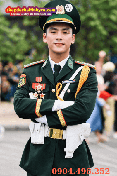 Chàng chiến sĩ đẹp trai