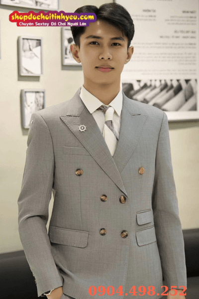 Nam giới Việt chững chạc