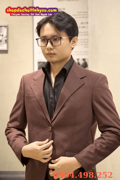 Quý ông Việt kết hợp vest