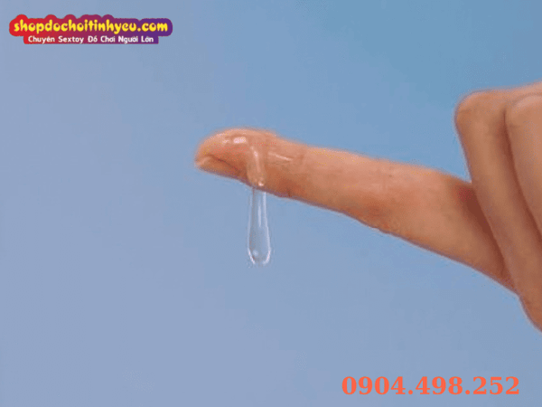 Bốn hiểm họa y khoa khi bôi trơn bằng nước bọt