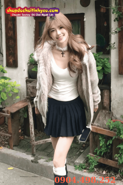 Gái đẹp mặc váy ngắn