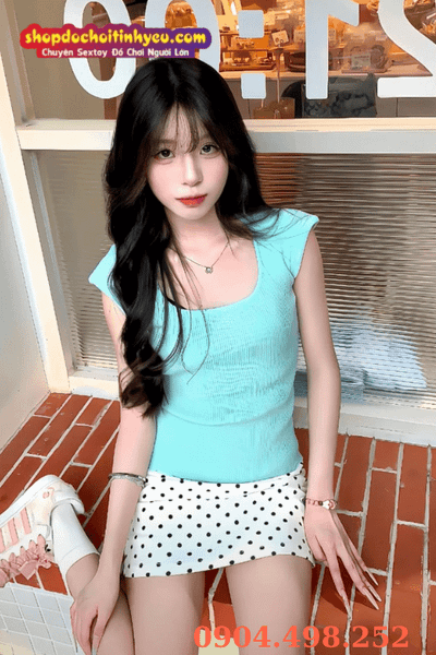 Chân váy siêu ngắn