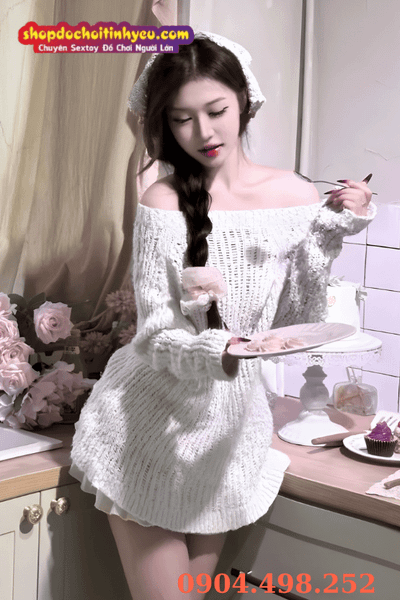 Nữ váy ngắn tone tươi