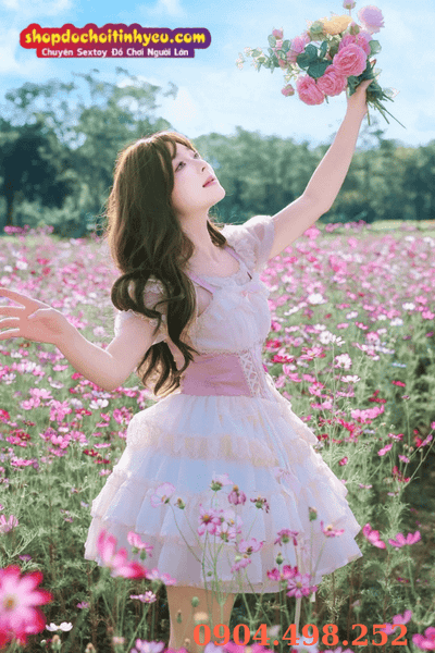 Váy ngắn phong thái