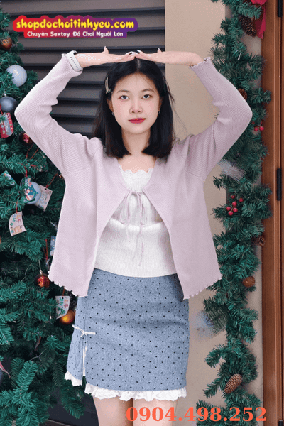 Cô gái mặc váy xòe