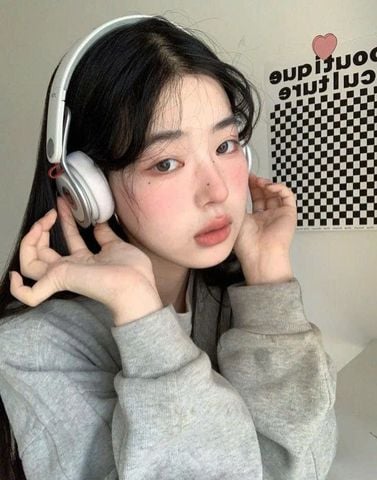 TAI NGHE VÀ MÀN