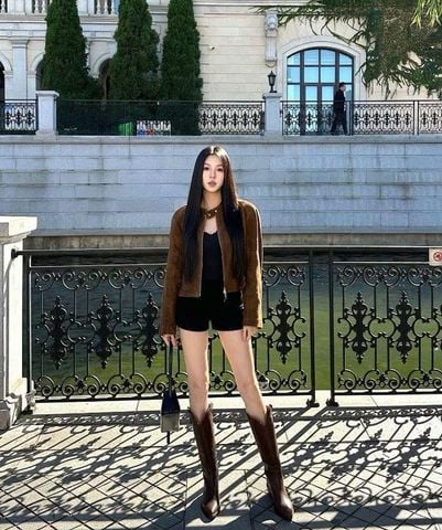 BOOTS ON POINT: SAO HÀN GỢI Ý 5 CÁCH PHỐI ĐỒ VỚI BỐT CHUẨN XU HƯỚNG