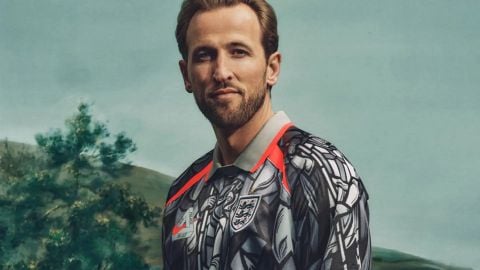 Cận cảnh BST Palace Skateboards x Nike x ĐT Anh