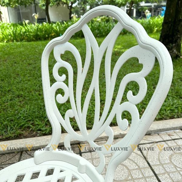 Cận cảnh bề mặt lớp sơn tĩnh điện