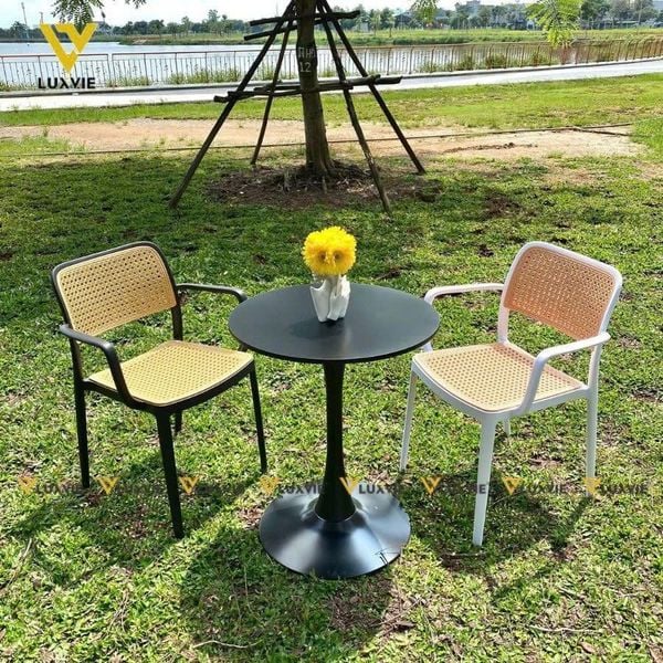 bàn ghế sân thượng