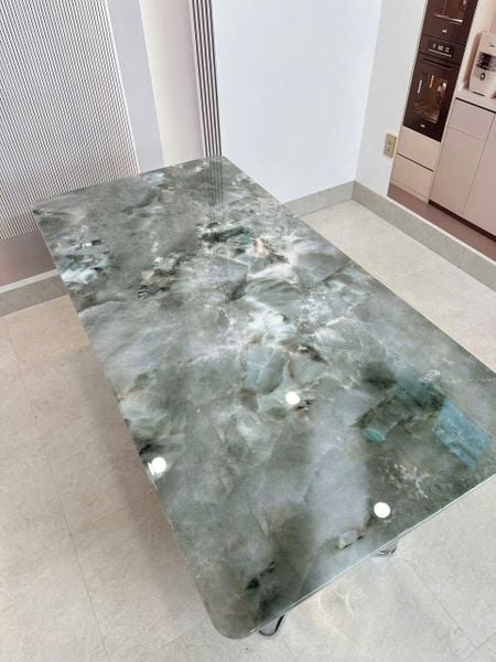 Mặt đá vi tinh thể