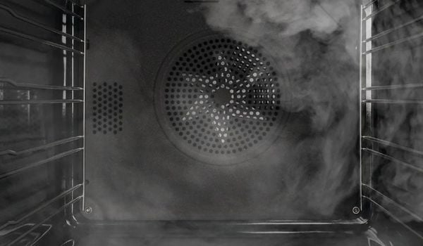 Miele DGC 7250 sử dụng công nghệ MonoSteam phân phối hơi nước đồng đều