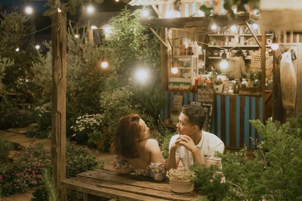 Một buổi hẹn hò lãng mạn giúp 20/10 trọn vẹn hơn