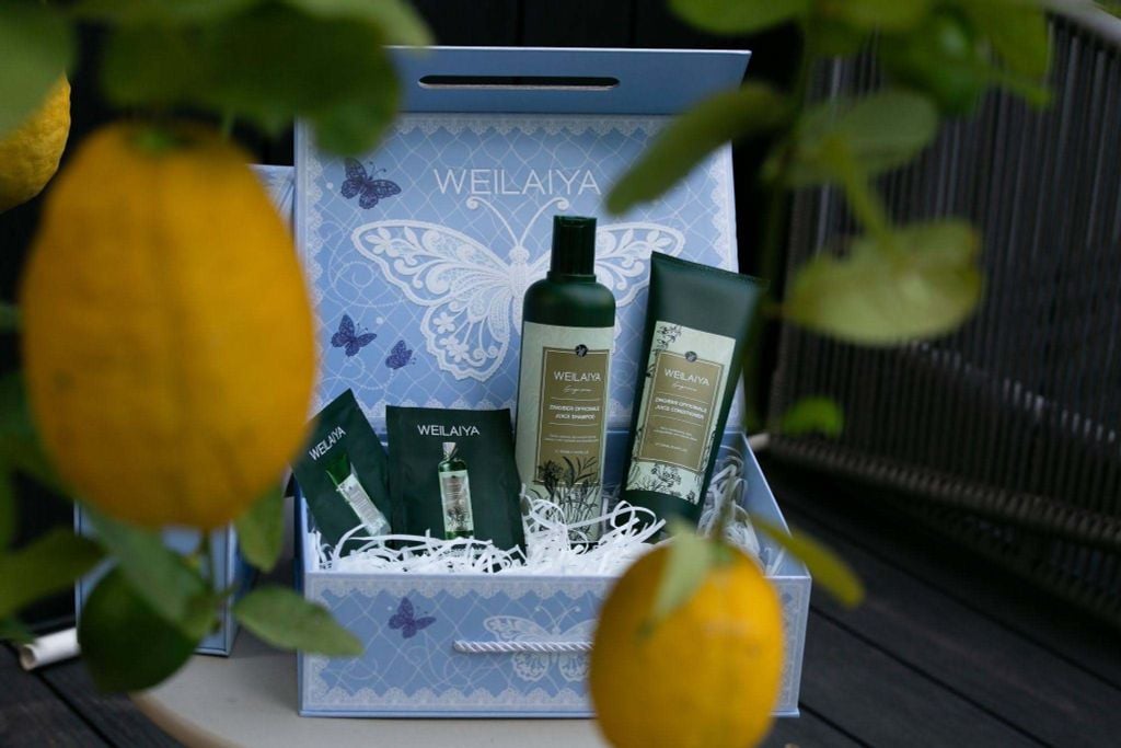 Hộp quà Bộ gội xả Weilaiya Zingiber Officinale Juice
