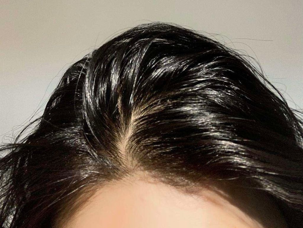 Phần tóc nhanh bết dầu dù gội chưa lâu